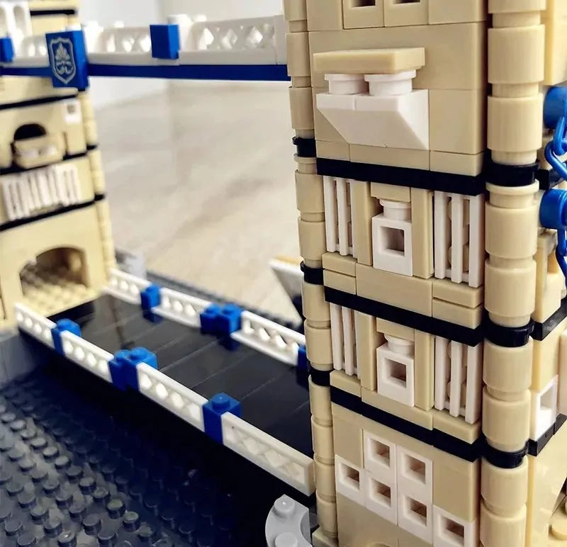 The Tower Bridge of London Building Blocks - 1052 pieces - Default Title - Odeez | Educational Toys Pakistan 