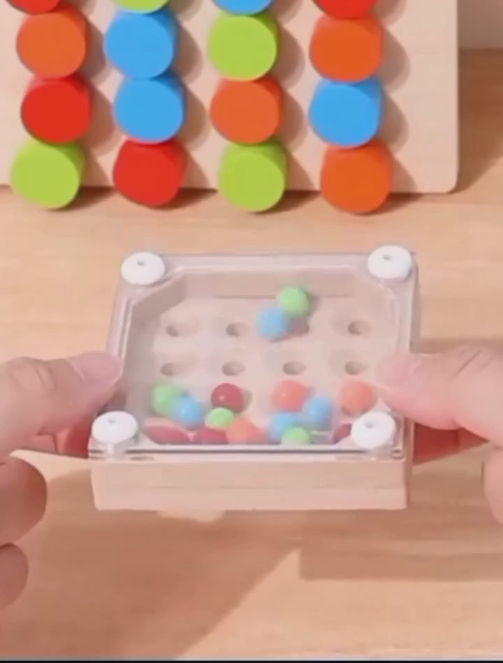 Four-Color Logic Pattern Wooden Game - 559